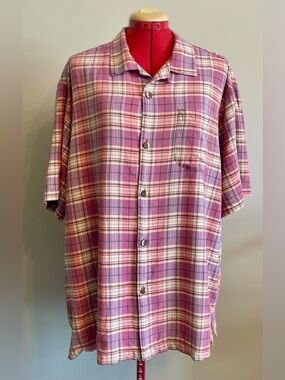 Tommy Bahama - All silk short sleeve button up shirt Size XL